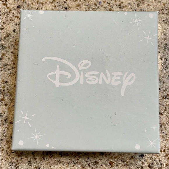 Brass plated Minnie Mouse crystal charms 16  inch with addl 2 inch necklace. - Picture 3 of 3